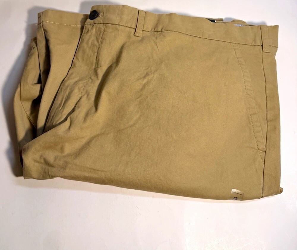 Tommy Hilfiger TH Flex Beige Flat Front Shorts Mens Big & Tall 9" Inseam